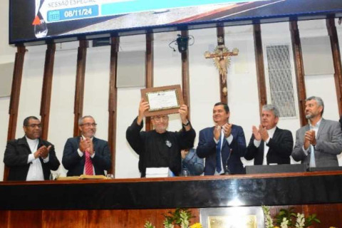 Bispo Dom Tommaso Cascianelli ganha título de cidadão baiano na AL-BA