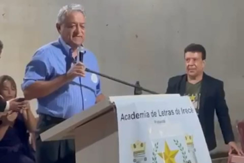 Hermenilson na Academia de Letras de Irecê