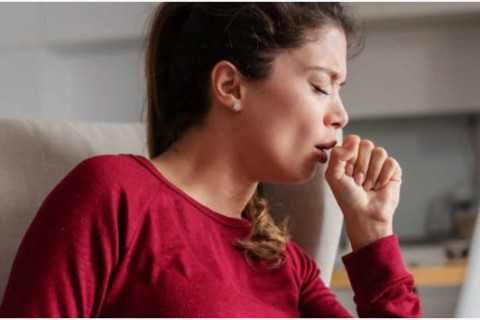 Fumaça causa dificuldade para respirar, tosse e dor de garganta; saiba como se proteger