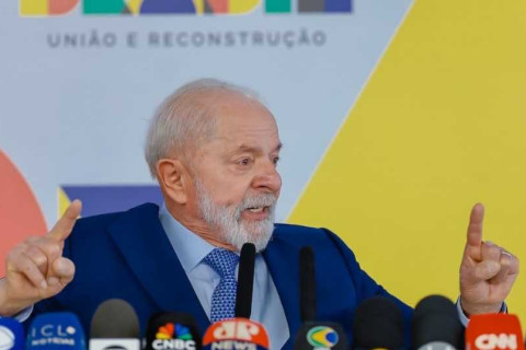 Após alerta em pesquisas, Lula vem à Bahia na sexta para 1º viagem após cirurgia